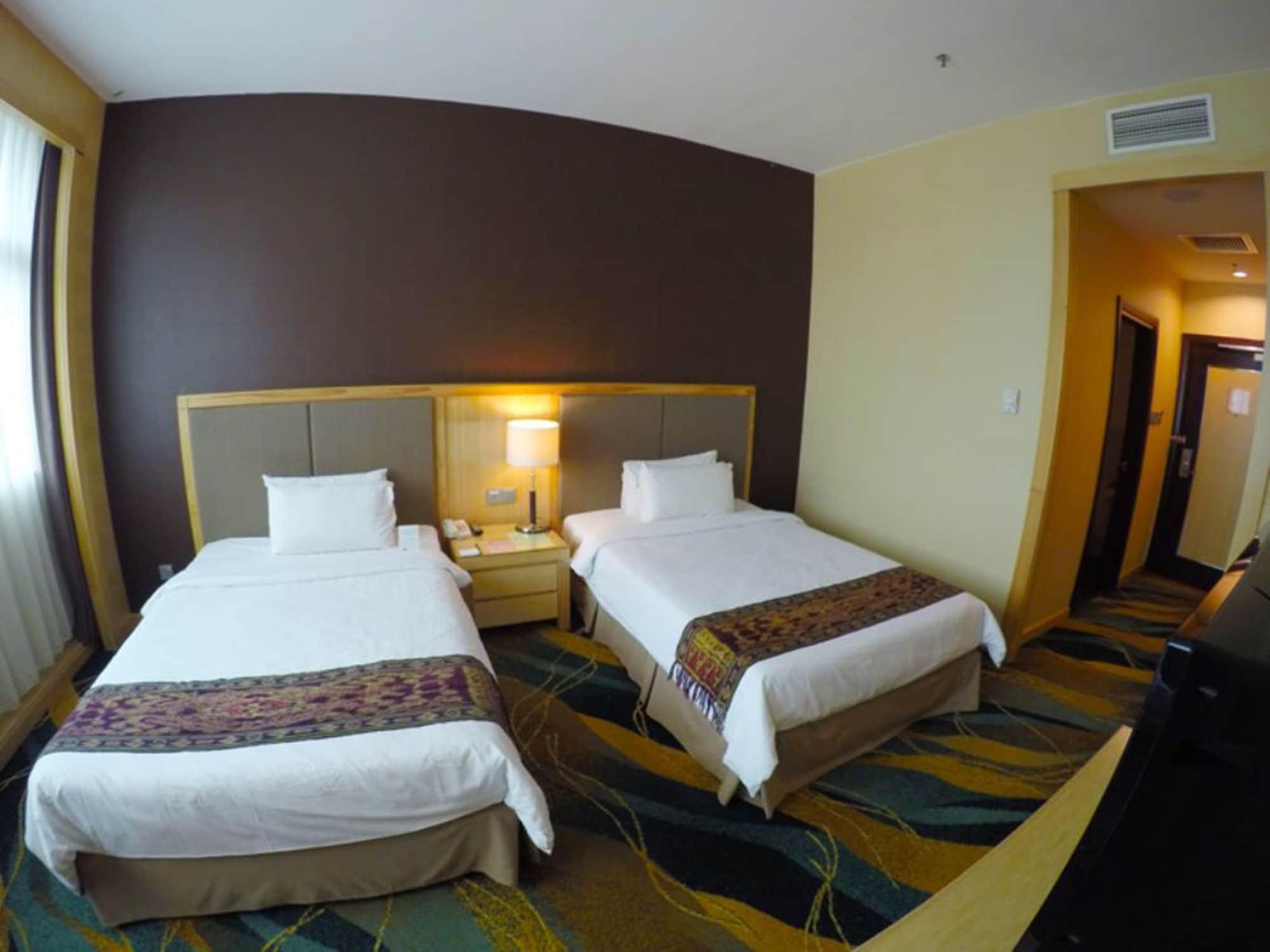 Imperial Palace Hotel Miri Dış mekan fotoğraf