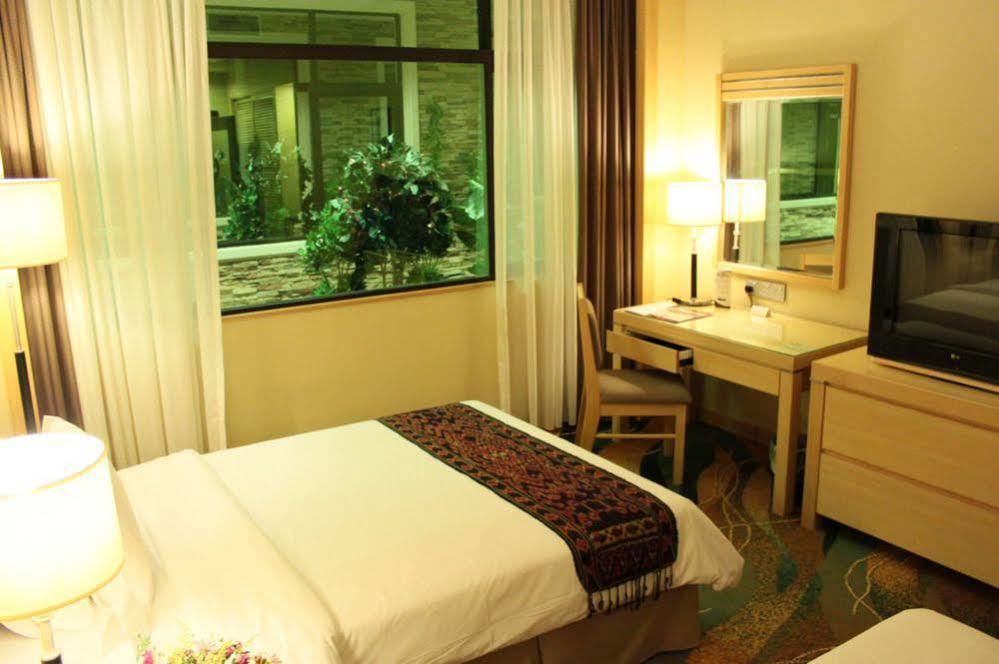 Imperial Palace Hotel Miri Dış mekan fotoğraf