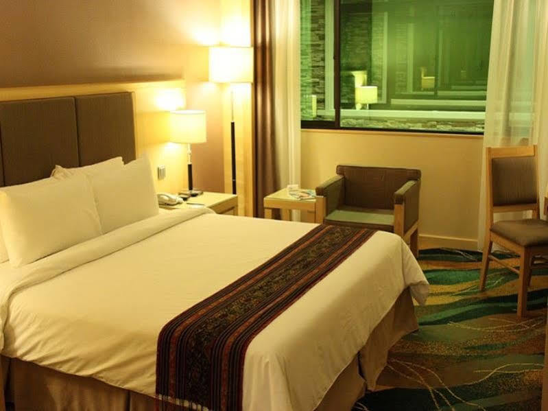 Imperial Palace Hotel Miri Dış mekan fotoğraf